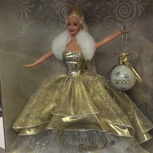BARBIE DOLL SPECIAL 2000 EDITION NEW IN BOX.